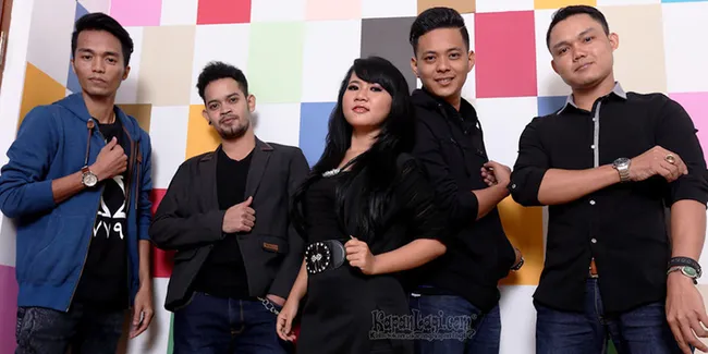 Gamma1 'Rangkum' Kisah Curhat Teman-Temannya Dalam Video Klip