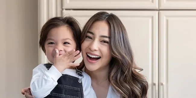 7 Gaya Issa Xander Anak Nikita Willy saat Outfit Check, Ganteng dan Tingkahnya Bikin Gemas