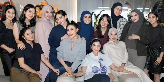 Geng Cendol Arisan Lagi, Baby Bump Zaskia Sungkar Kian Besar - Ririn Ekawati Datang Telat