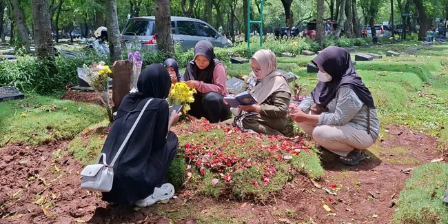 Ibunda Cucu Mpok Nori Minta Pelaku Pembunuhan Dihukum Seberat-Beratnya