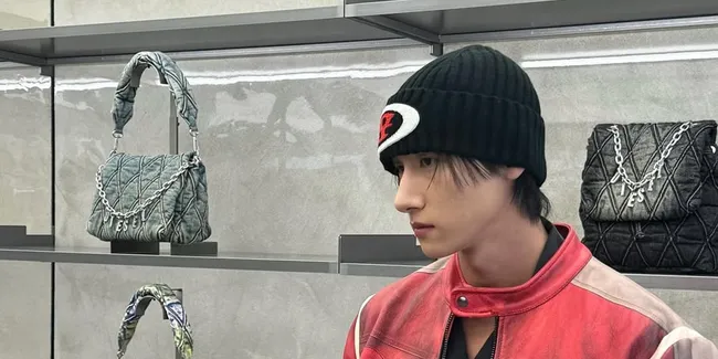 I.M MONSTA X Cukur Rambut di Atas Panggung Sebelum Wamil, Fans Menangis