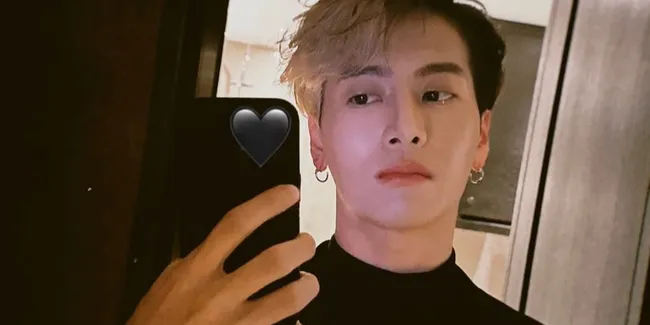 Jackson Wang Mendadak Dilarikan ke Rumah Sakit Usai Fansign, Diduga Keracunan Makanan