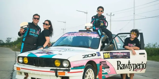Kairo Anak Rifat Sungkar dan Sissy Prescillia Pertama Kali Naik Mobil Balap