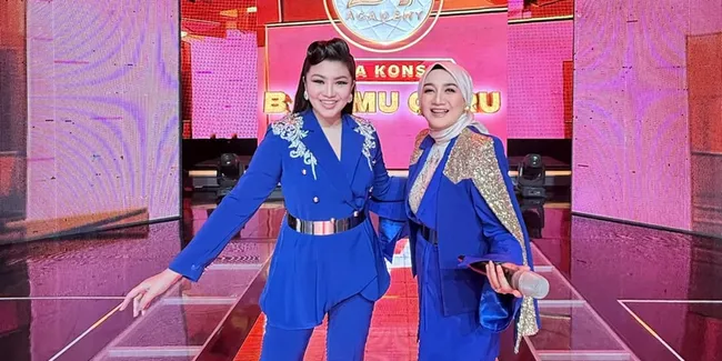 Kakak Adik Solid, Potret Nini Carlina dan Fitri Carlina Tampil Memukau di Mega Konser Indosiar