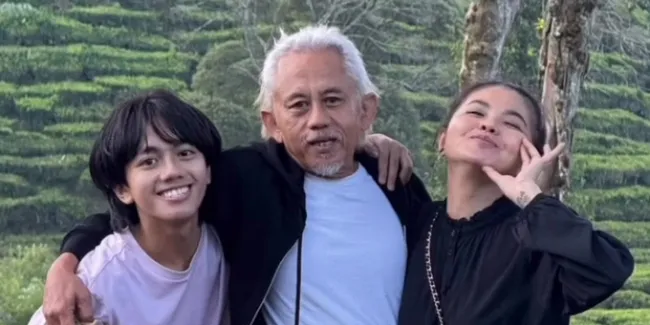 Kebersamaan Epy Kusnandar dan Keluarga yang Tinggal Kenangan, Penuh Kehangatan