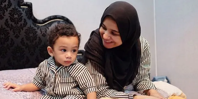 Kebersamaan Shireen Sungkar Bareng Anak Pertama, Lucu & Gembira