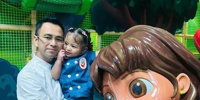 Kedekatan Raffi Ahmad dengan Lily, Bak Ayah dan Anak Kandung