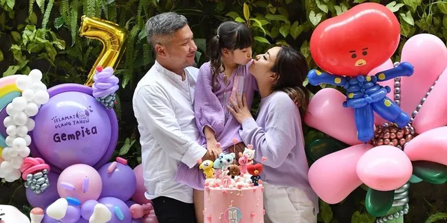 Kerap Habiskan Waktu Bareng, Berikut Potret Kebersamaan Gading Marten dan Gisella Anastasia yang Makin Diharapkan Rujuk Sama Netizen