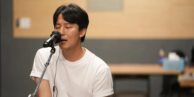 Kim Nam Gil Debut Jadi Penyanyi, Rilis Lagu Rock 'To You'