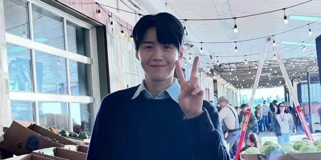 Kim Seon Ho Unggah Foto di Balik Layar Syuting CAN THIS LOVE BE TRANSLATED?