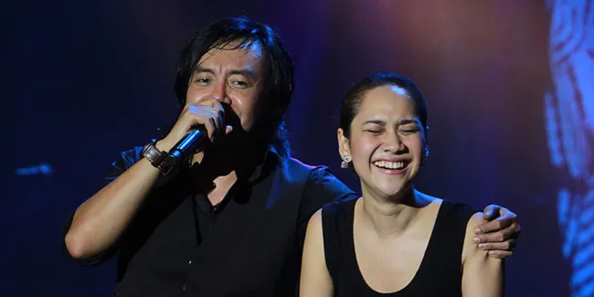 Konser Intim dan Hangat Ari Lasso - Aman Tanpa Barikade