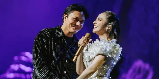 Mahalini 'KOMA Live In Concert' Bertabur Bintang dan Dukungan Keluarga