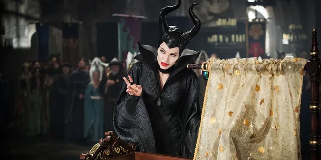 Maleficent - Benarkah Ia Penyihir Jahat Dalam Dongeng