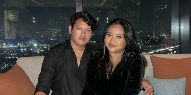 Maria Simorangkir Dilamar Kekasih, Pamer Cincin Tunangan
