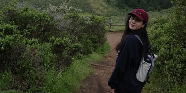 Maudy Ayunda Bagikan Keseruan Hiking Bareng Suami, Jelajahi Alam yang Menakjubkan