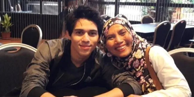 Maxime Bouttier Ziarah ke Makam Ibunda, Ungkap Rindu di Ulang Tahun Sang Mama