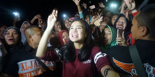 Michelle Ziudith Terharu Melihat Antusiasme Fans di Bandung 