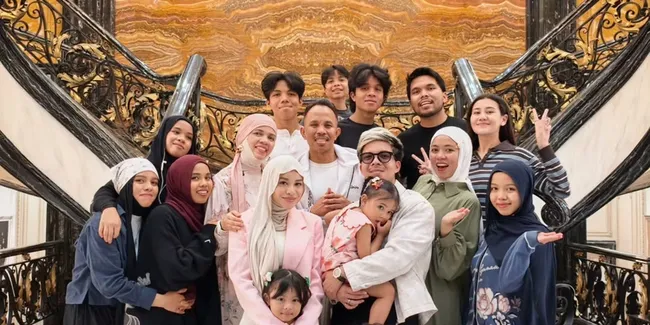 Momen Aurel Hermansyah dan Aaliyah Massaid Berkunjung ke Rumah Saaih Halilintar, Kumpul Keluarga Besar