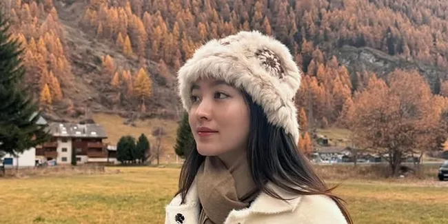 Natasha Wilona Liburan di Swiss, Lihat Salju Bareng Keluarga