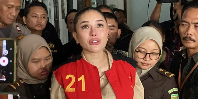 Nikita Mirzani Curhat Rindu Anak Jelang Vonis, Berlinang Air Mata