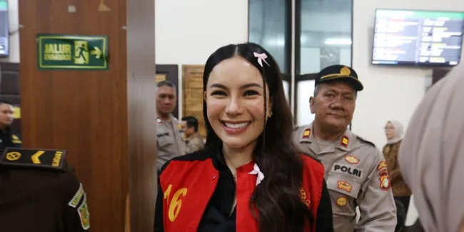 Nikita Mirzani Ungkap Alasan Selalu Tampil Cetar di Sidang, Singgung Kondisi Kesehatannya