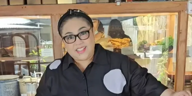 Nunung Temukan Tanah Kuburan di Warung Miliknya, Terjadi Berulang