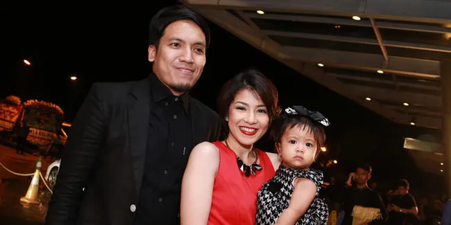 Pasangan Romantis, Desta - Natasha Rizky Kompak Abis di Malaysia