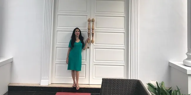 Penampakan Rumah Baru Iis Dahlia, Mewah dan Besar!