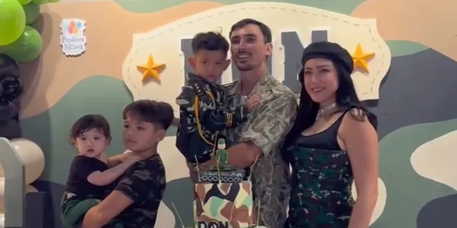 Pesta Ulang Tahun Don Anak Jessica Iskandar Tema Soldier, Sempat Keseleo di Hari H