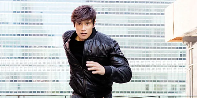 Photoshoot Macho Lee Byung Hun di Mens Helth