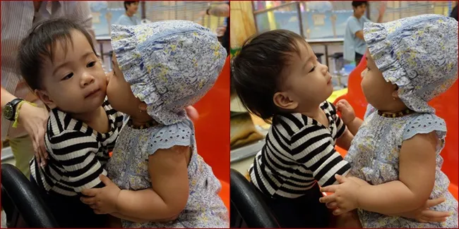 Playdate Baby Ghilli & Nastusha, Pelukan di Atas Choochoo Train