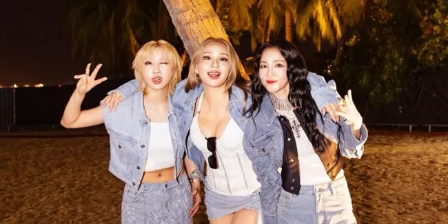 Potret 2NE1 di Waterbomb Festival Singapura, Bali Jadi Destinasi Selanjutnya