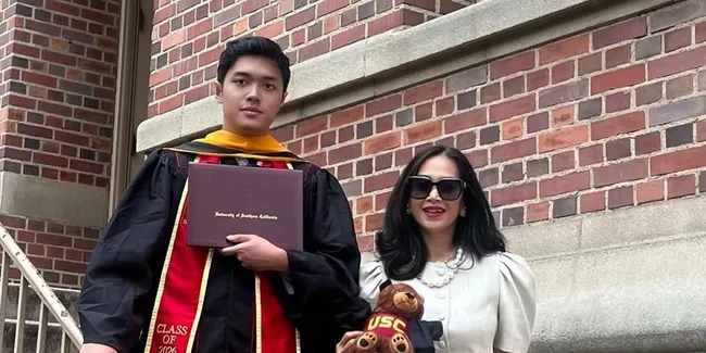 Potret Anak Sulung Diah Permatasari Wisuda dari University Of Southern California, Sandang Gelar Magister
