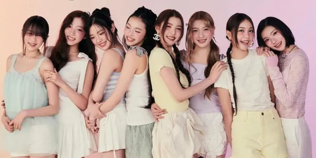 7 Potret Cantik Member Hearts2Hearts di Sesi Foto Majalah W Korea, Carmen Tampil Memukau