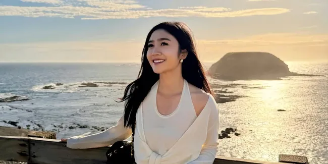 Potret Febby Rastanty Nekat Trip Sendirian ke Phillip Island Demi Lihat Penguin