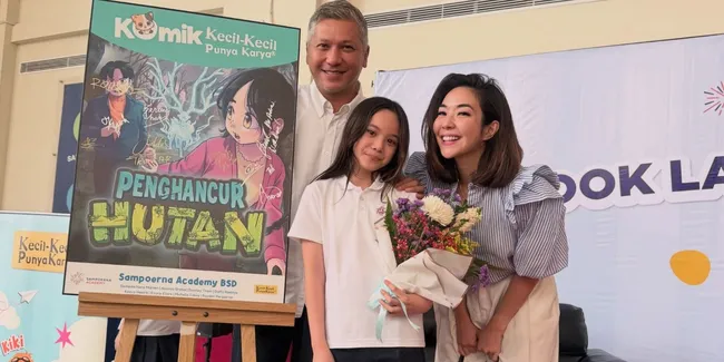 Potret Gempita Nora Marten Bikin Bangga dan Haru, Karyanya Diangkat Jadi Komik