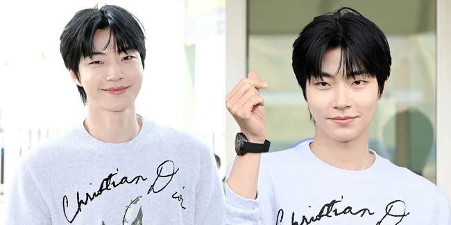Potret Hwang In Youp di Bandara Menuju Indonesia, Wajah Gantengnya Berhiaskan Senyum Ramah