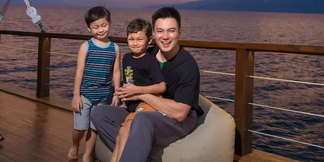 7 Potret Kiano dan Kenzo Anak Baim Wong Main Film Jadi Anak SD, Ternyata Keinginan Mereka Sendiri
