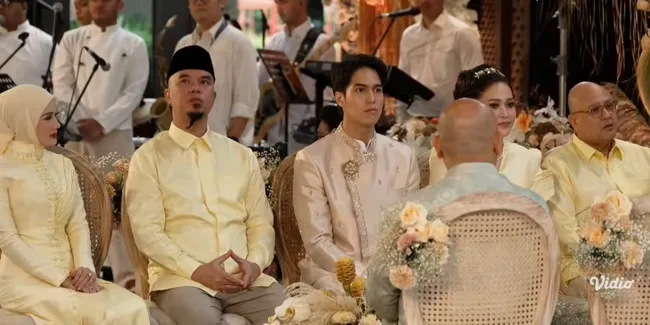 Potret Maia & Mulan di Lamaran El Rumi & Syifa Hadju Dalam Satu Frame