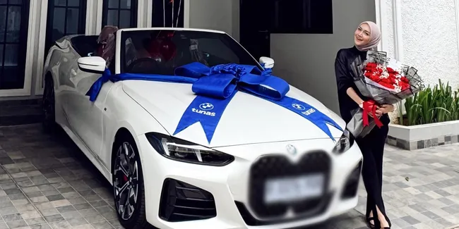 7 Potret Melody Prima Jajal Mobil Baru, Diberi Nama "Caby" - Akhirnya Bucket List Checked