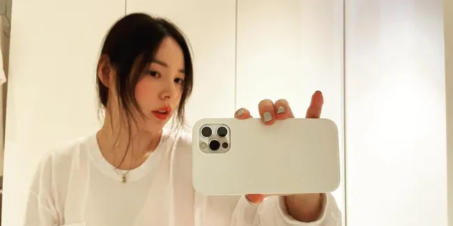 Potret Min Hyo Rin Memasuki Usia Kepala Empat, Cantiknya Istri Taeyang