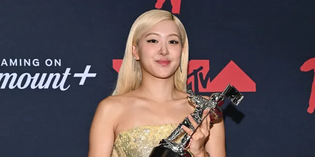 Potret Red Carpet MTV VMA 2025, Ada Rose BLACKPINK - MrBeast