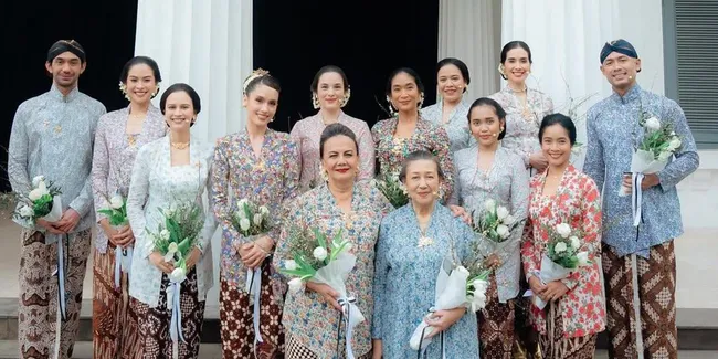 Potret Sederet Seleb Peringati Hari Kartini di Monas, Cantik Berkebaya - Reza Rahadian Ikut Serta