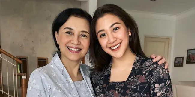 Potret Sherina Munaf dan Sang Ibunda Luki Ariani yang Awet Muda, Bak Kakak Adik!