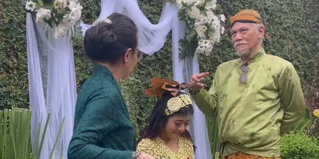 Potret Siraman Marsya Anak Tyo Pakusadewo yang Serba Hijau