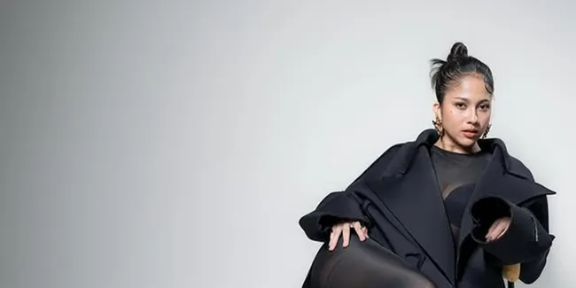 7 Potret Sitha Marino di Pemotretan Terbaru, Komentar Bastian Steel Paling Disorot?