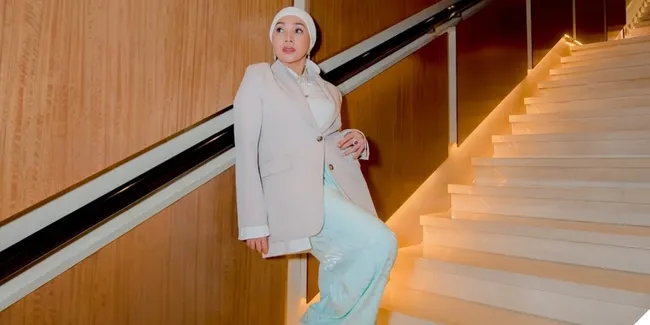 7 Potret Ulang Tahun Dewi Gita, Seleb Senior dan Papan Atas Semua Hadir bak Reuni