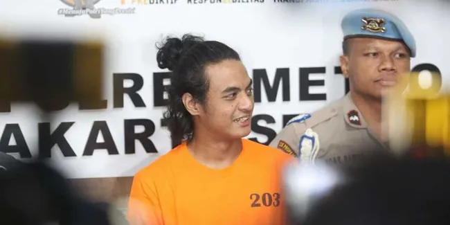 Potret Vadel Badjideh Jadi Tersangka dan Telah Ditahan, Keluarga Ajukan Penangguhan