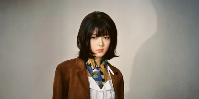 Potret Zhao Jinmai Tampil Playfull di Pemotretan Terbarunya