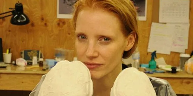 Proses Seru Make Up Karakter Jessica Chastain